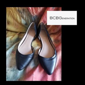 BCBG Generation Black Pointed Flats